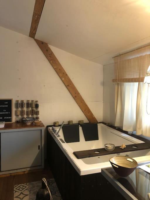 Cosy Cabane Boise Solaire, Balneo Bath Et Toilette Seche A La Ferme มีมีซ็อง ภายนอก รูปภาพ